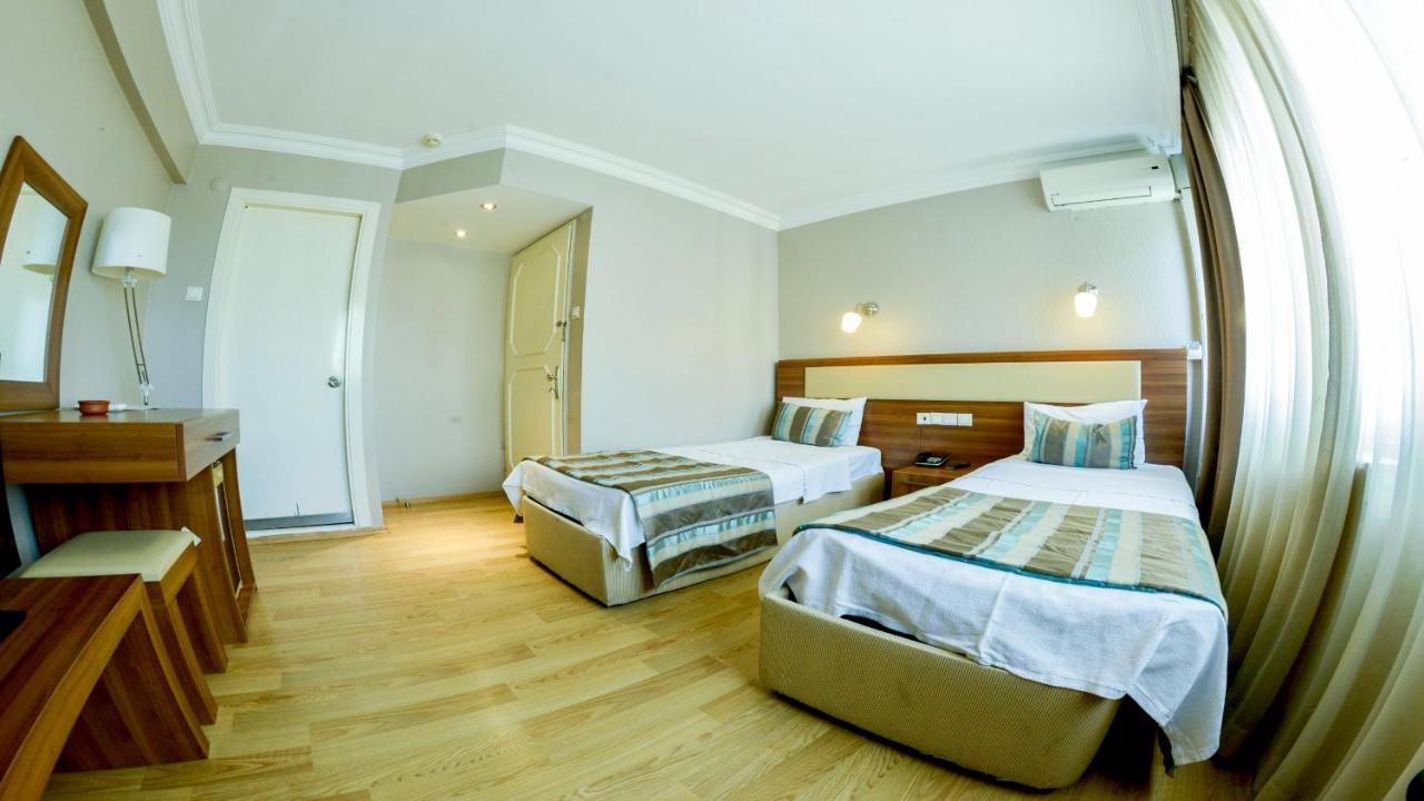 Wox Ew Hotel Smirne Esterno foto