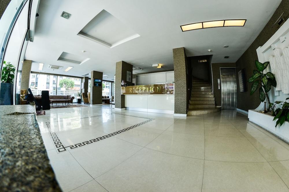Wox Ew Hotel Smirne Esterno foto