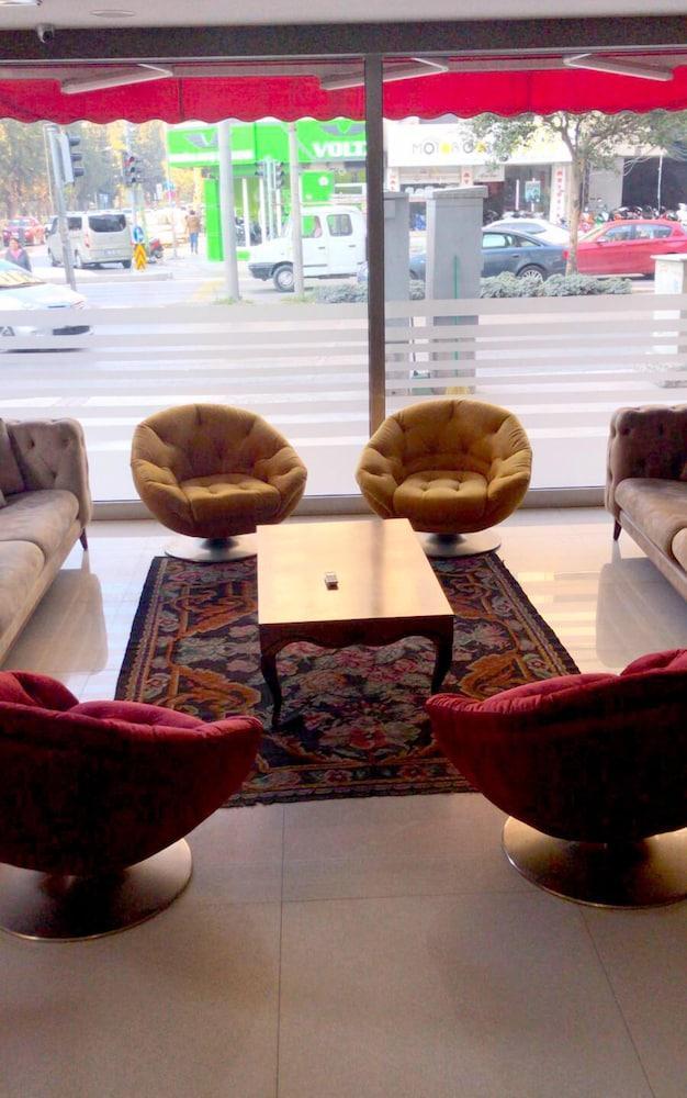 Wox Ew Hotel Smirne Esterno foto