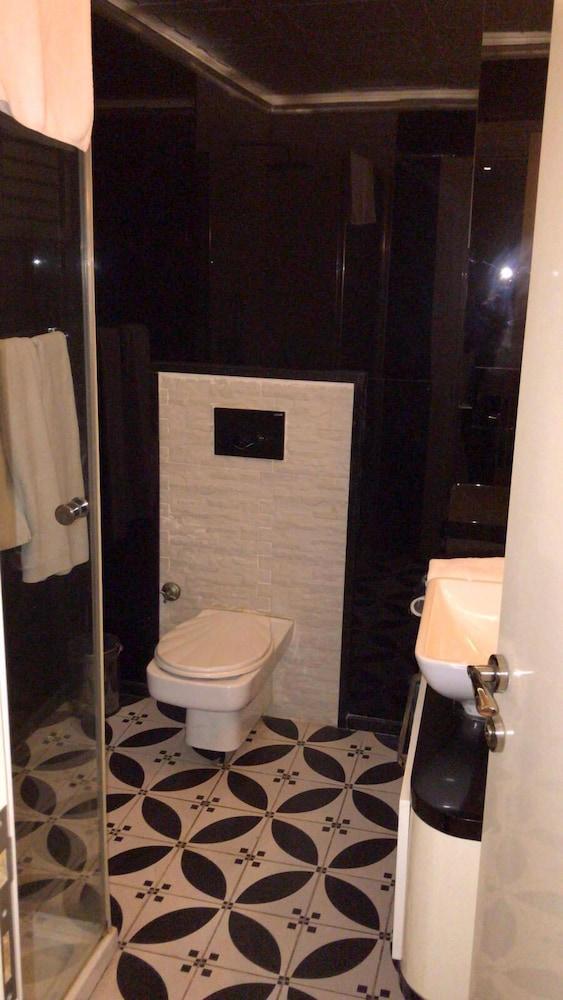 Wox Ew Hotel Smirne Esterno foto